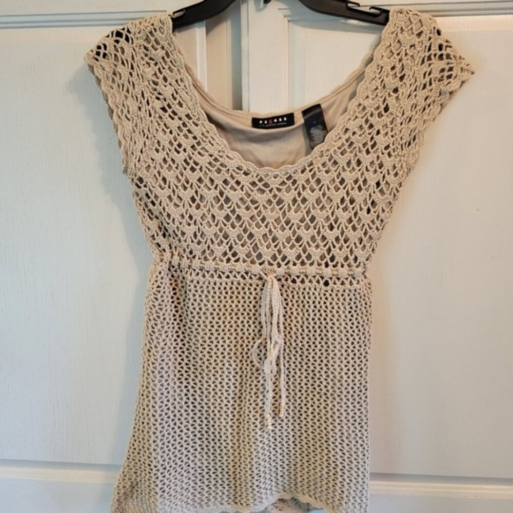 Axcess Liz Claiborne Tan Crochet Babydoll Blouse Top